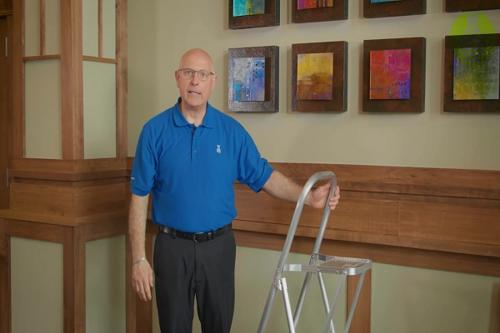 How to Properly Use a Ladder