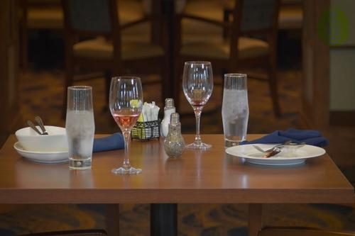 How to Clean a Dining Room